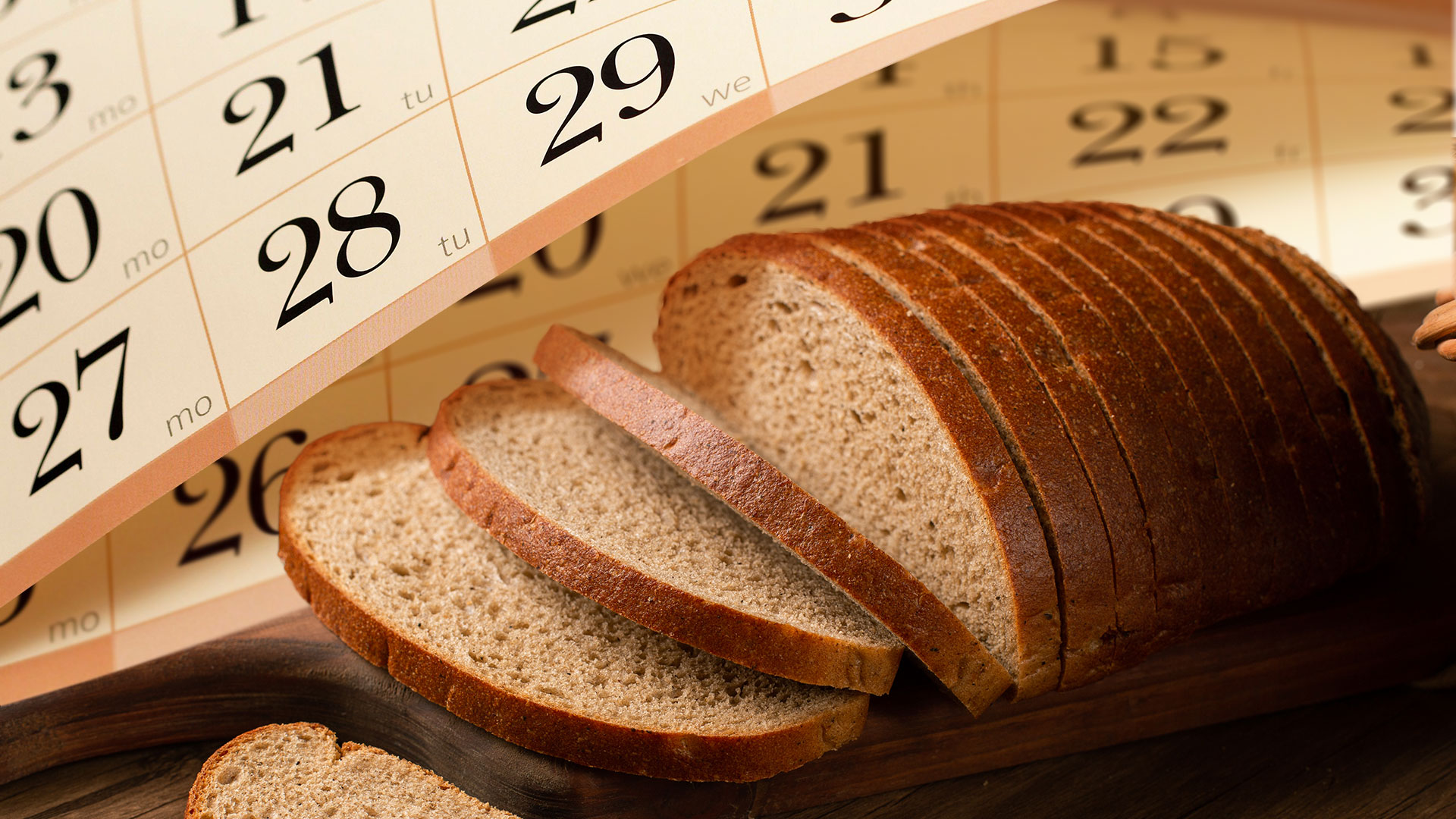 Хлеб с большим сроком годности. Большой хлеб. Бумажная еда хлеб. Хлеб большими буквами.